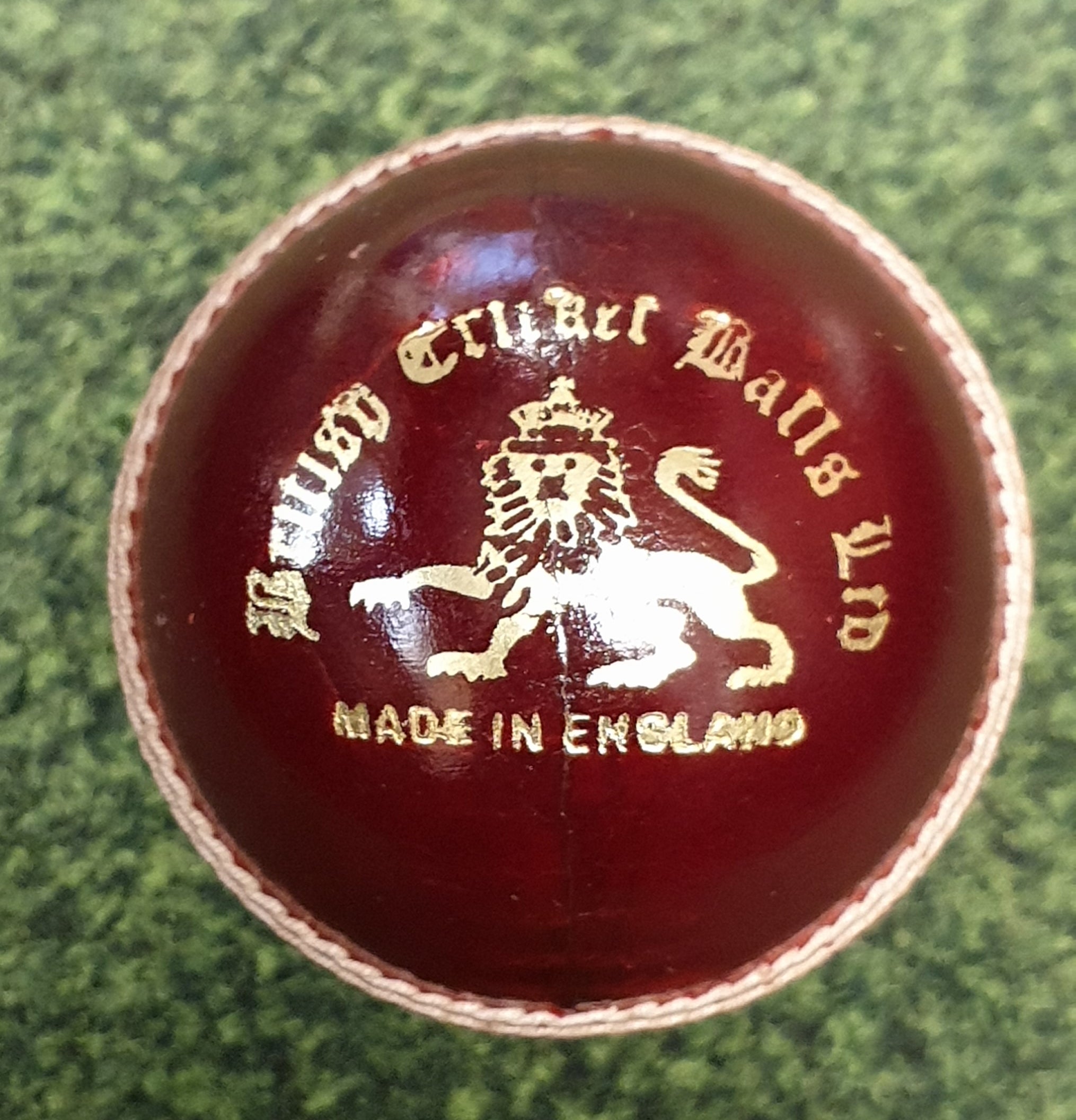 Dukes County Royal Cricket Ball Senior