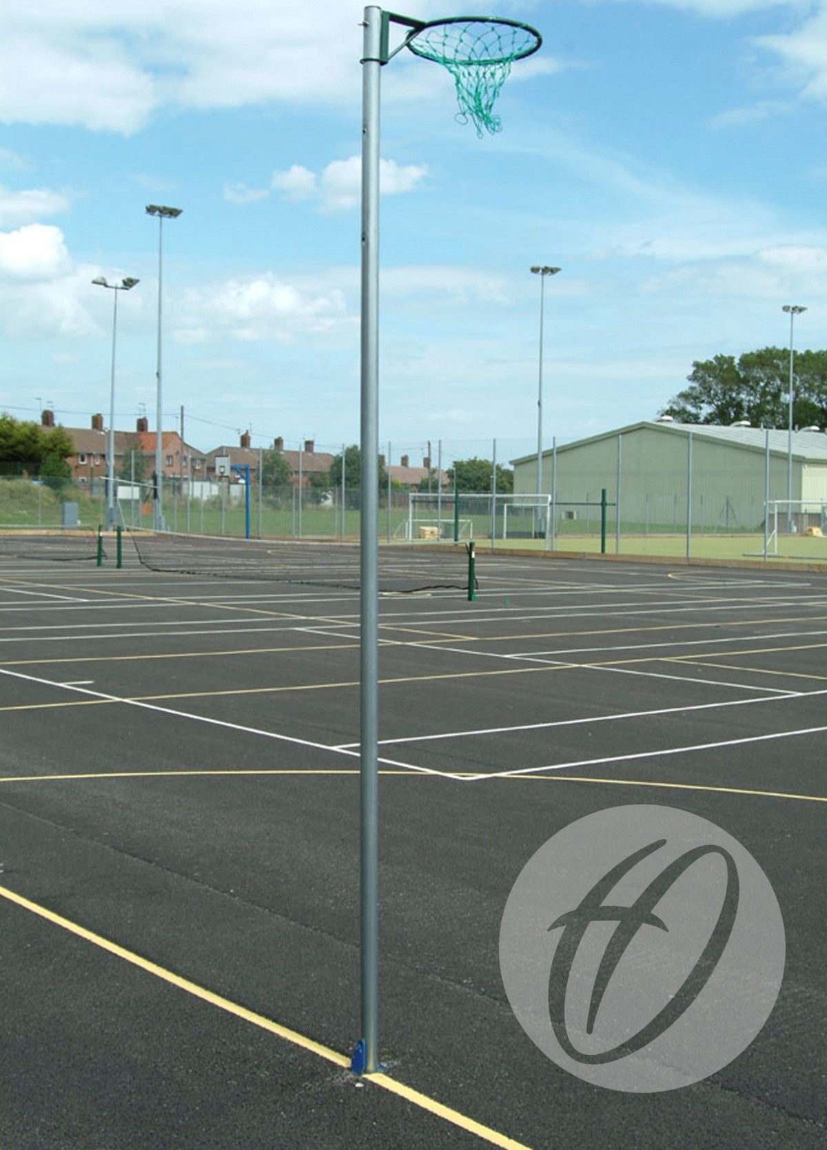 NB3 Netball Posts CW Locking Sockets